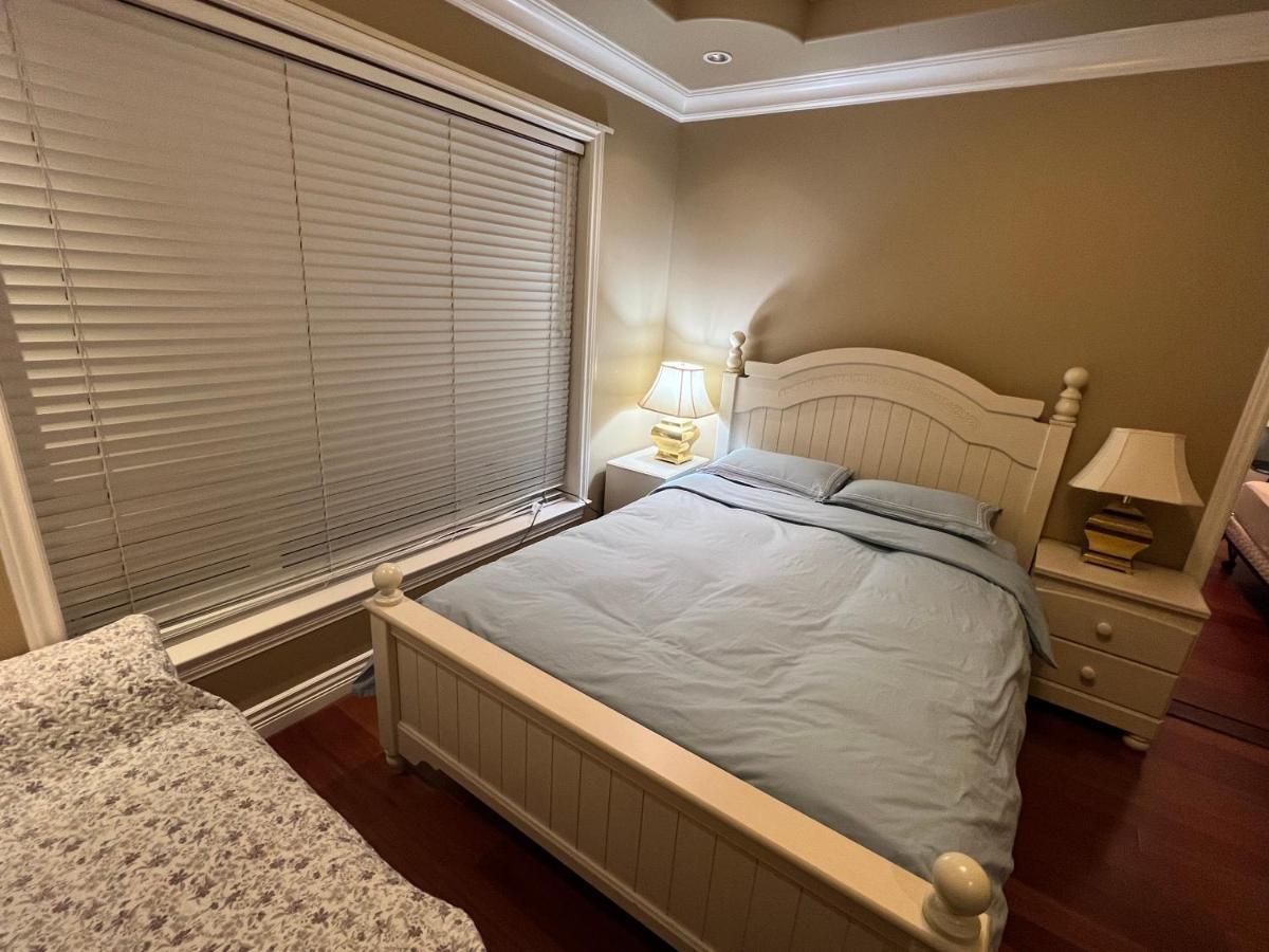 Lucky Suite, Two-Bedroom Suite With Independent Entrance In Richmond Close To Yvr Exteriér fotografie
